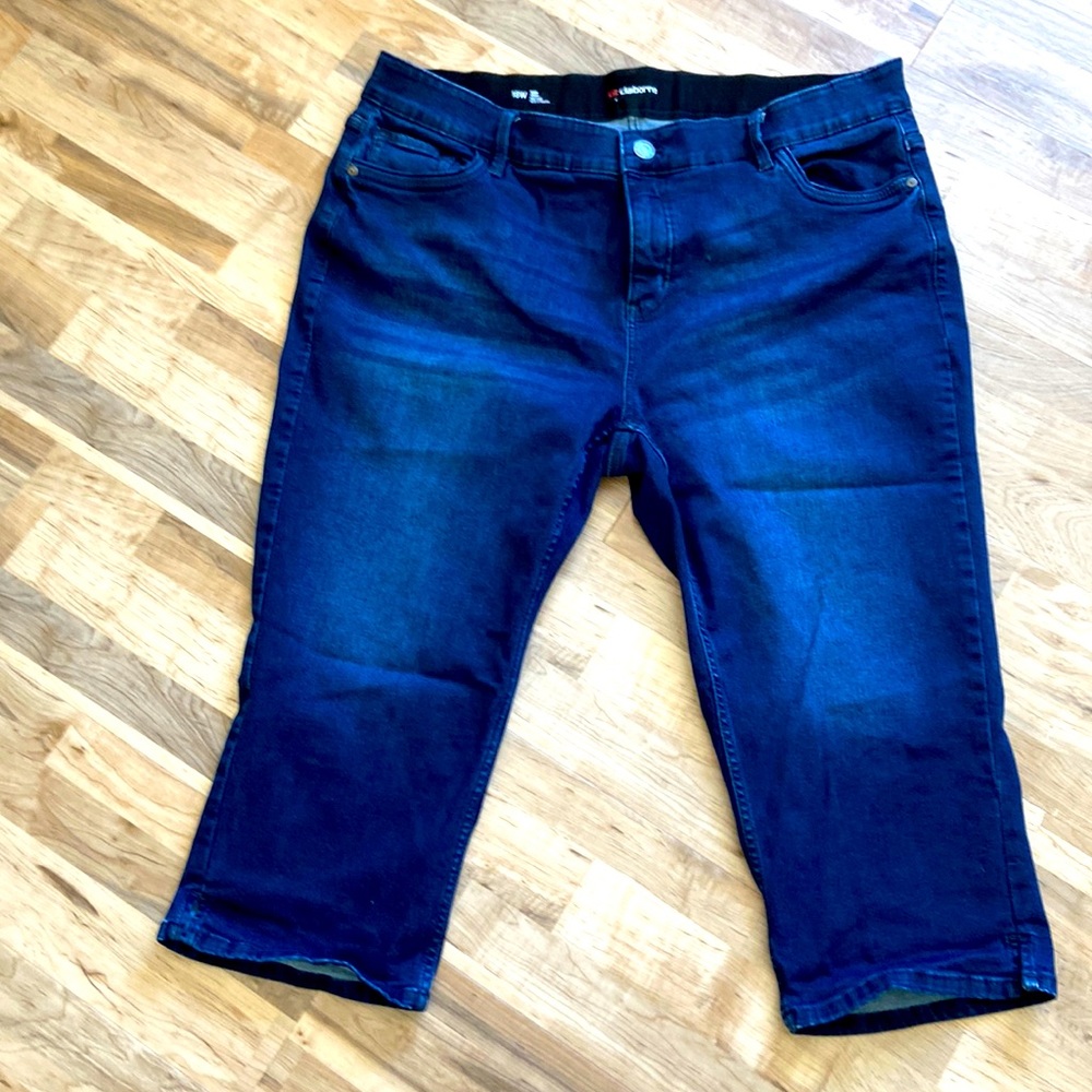 Liz Claiborne denim Capri pants